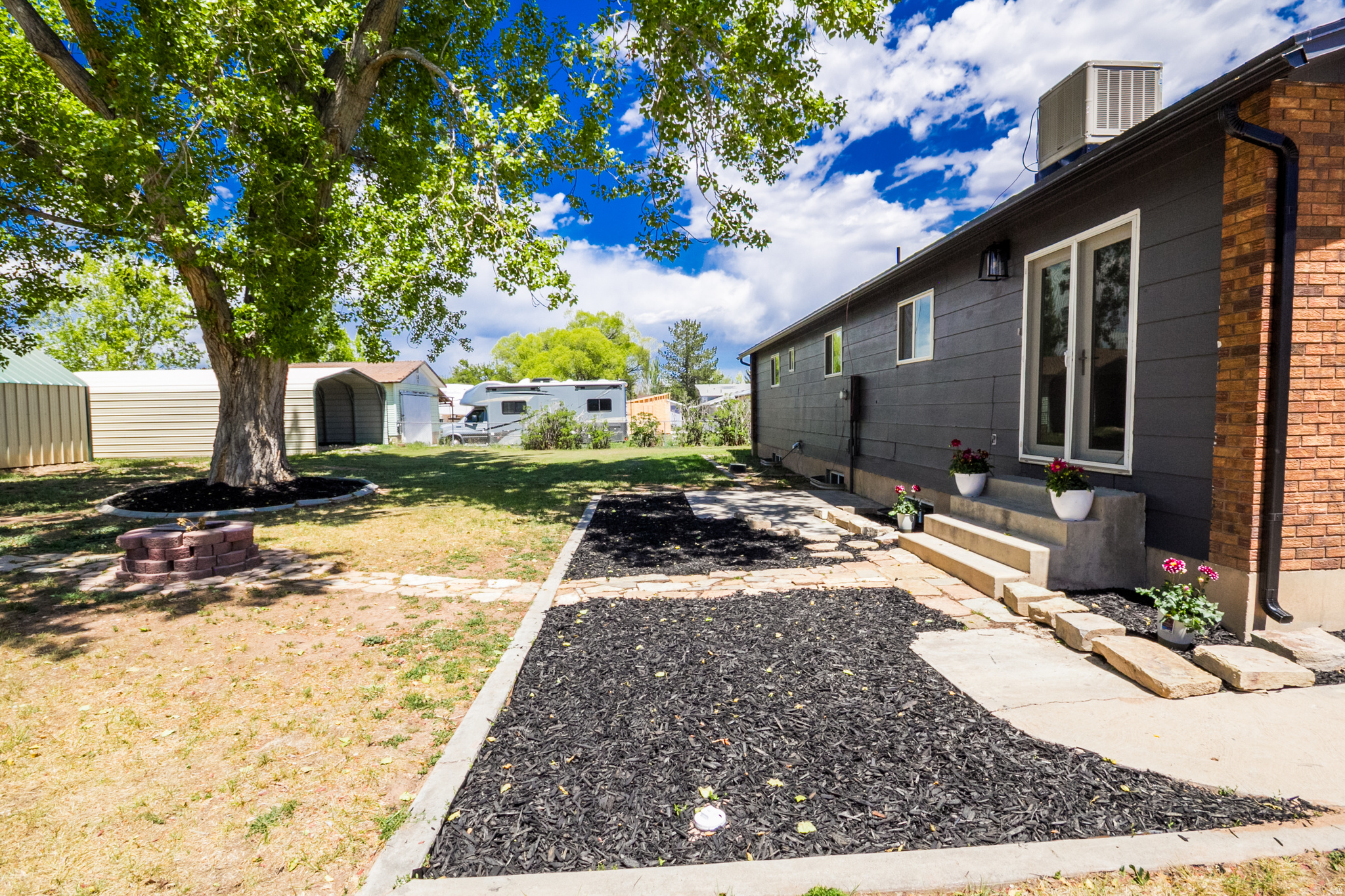 main property photo 51