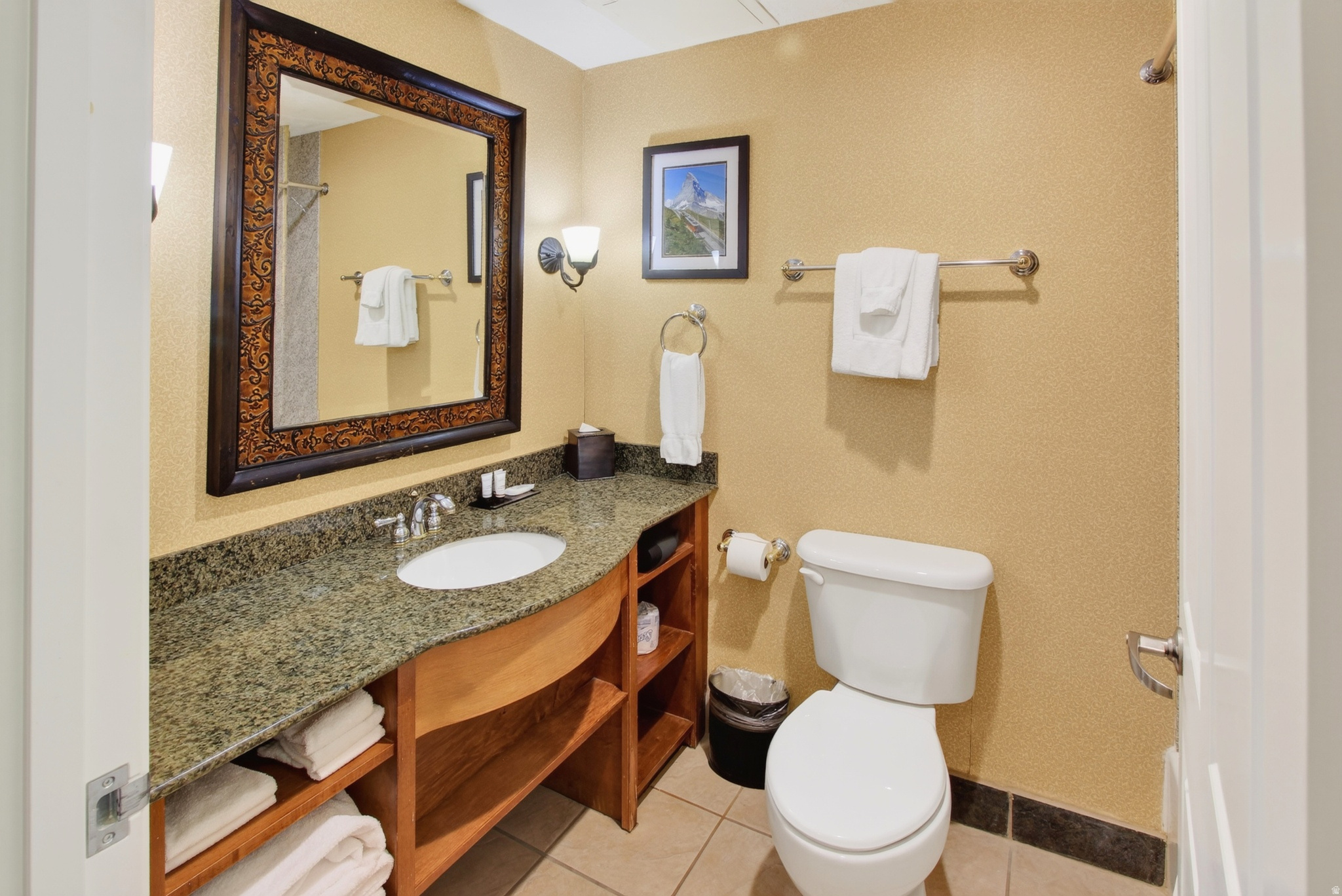 main property photo 6