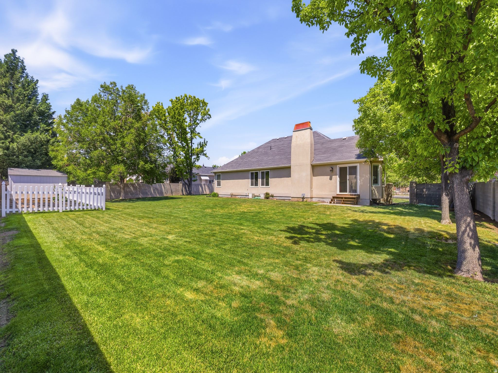 main property photo 33