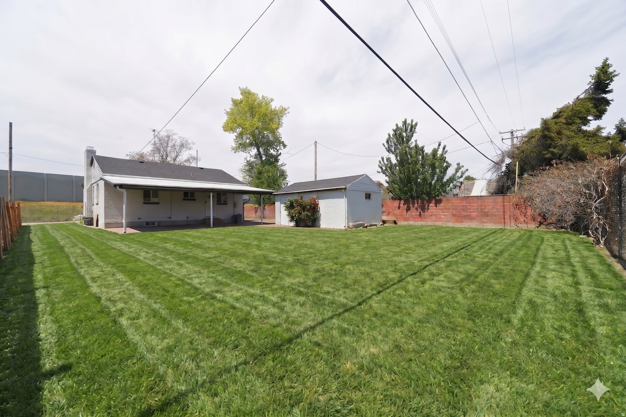 main property photo 25
