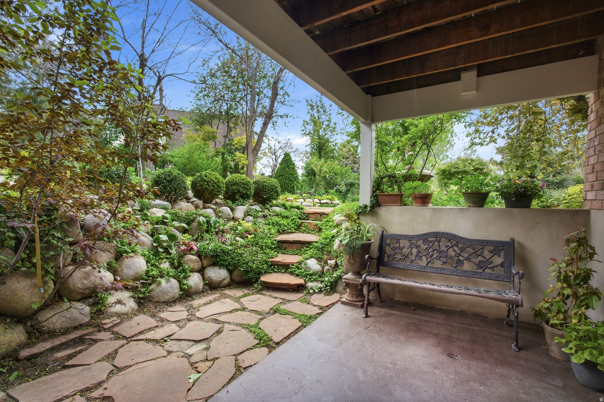 main property photo 36