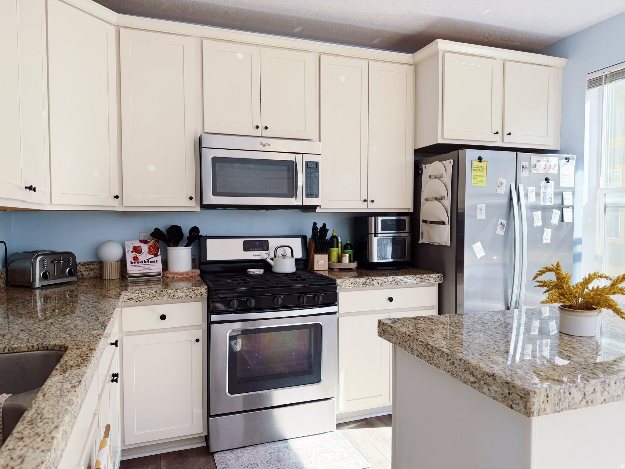 main property photo 5
