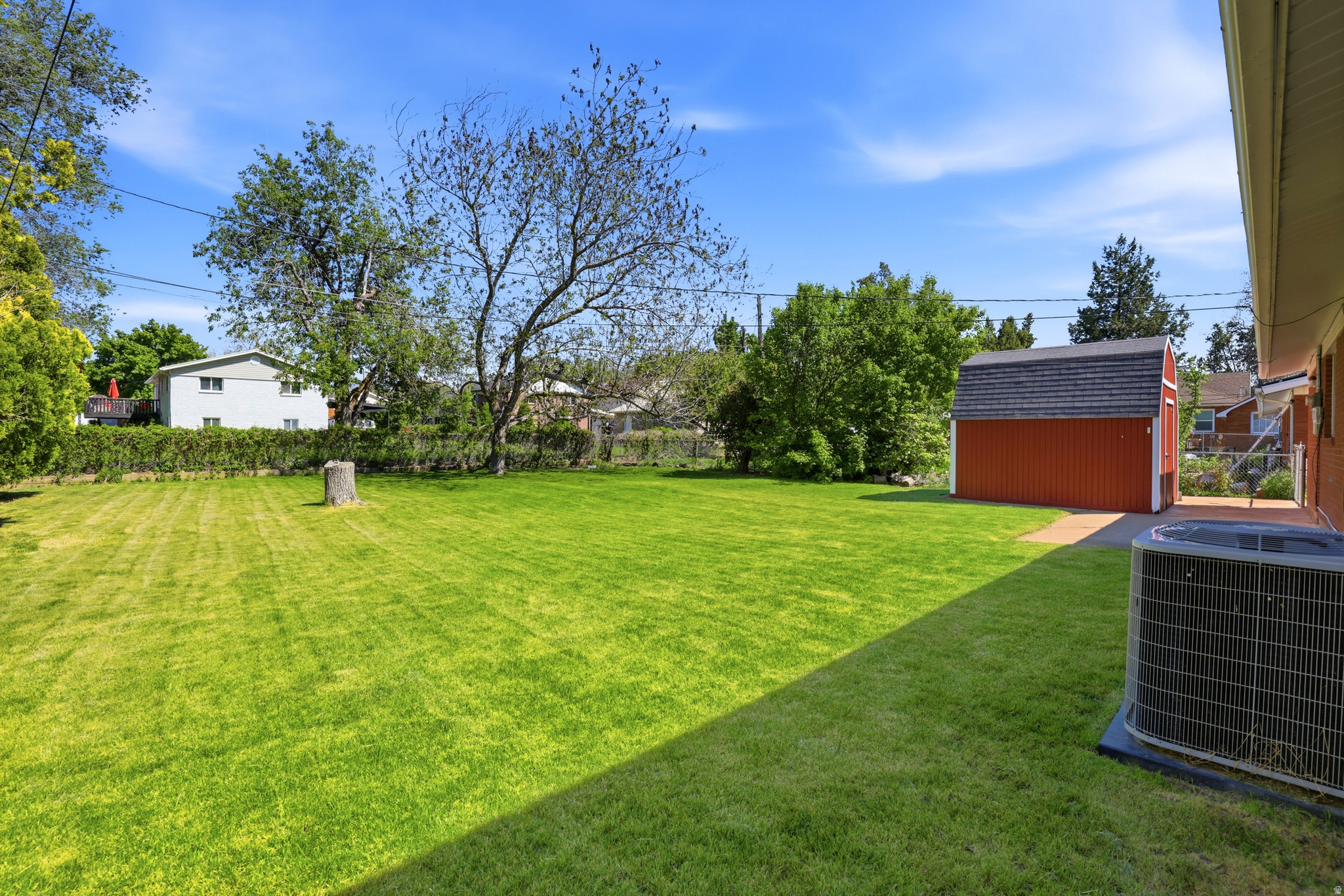 main property photo 19