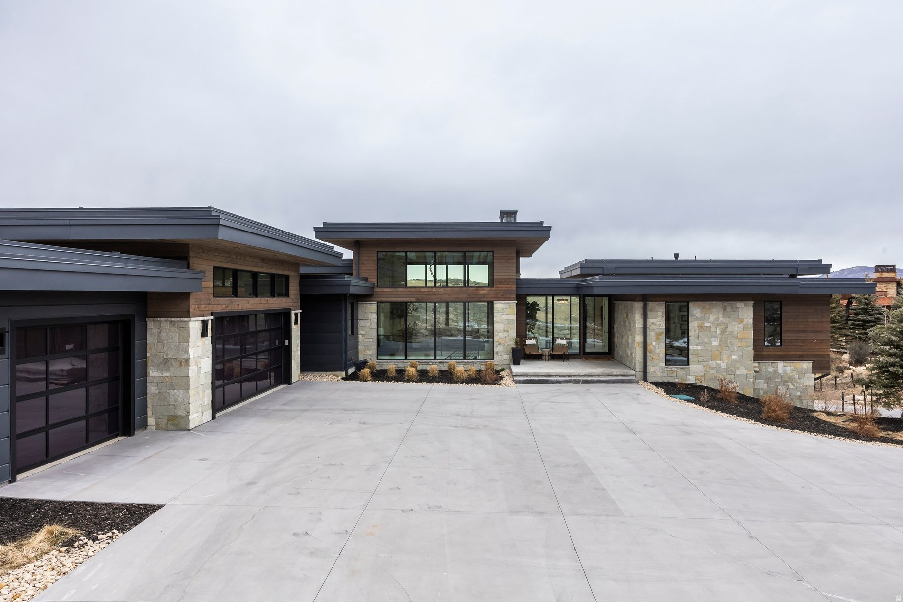 main property photo 60