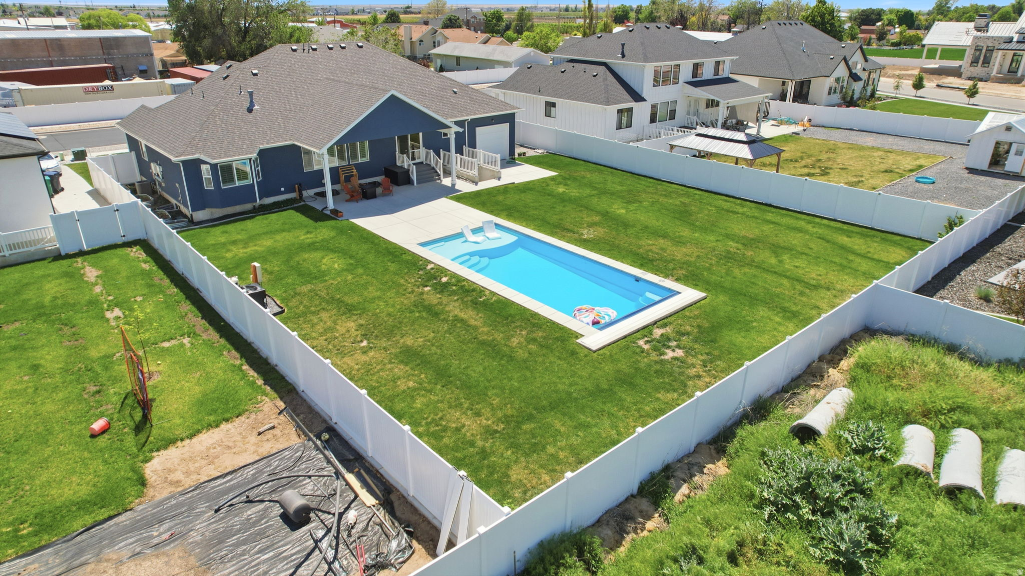 main property photo 43