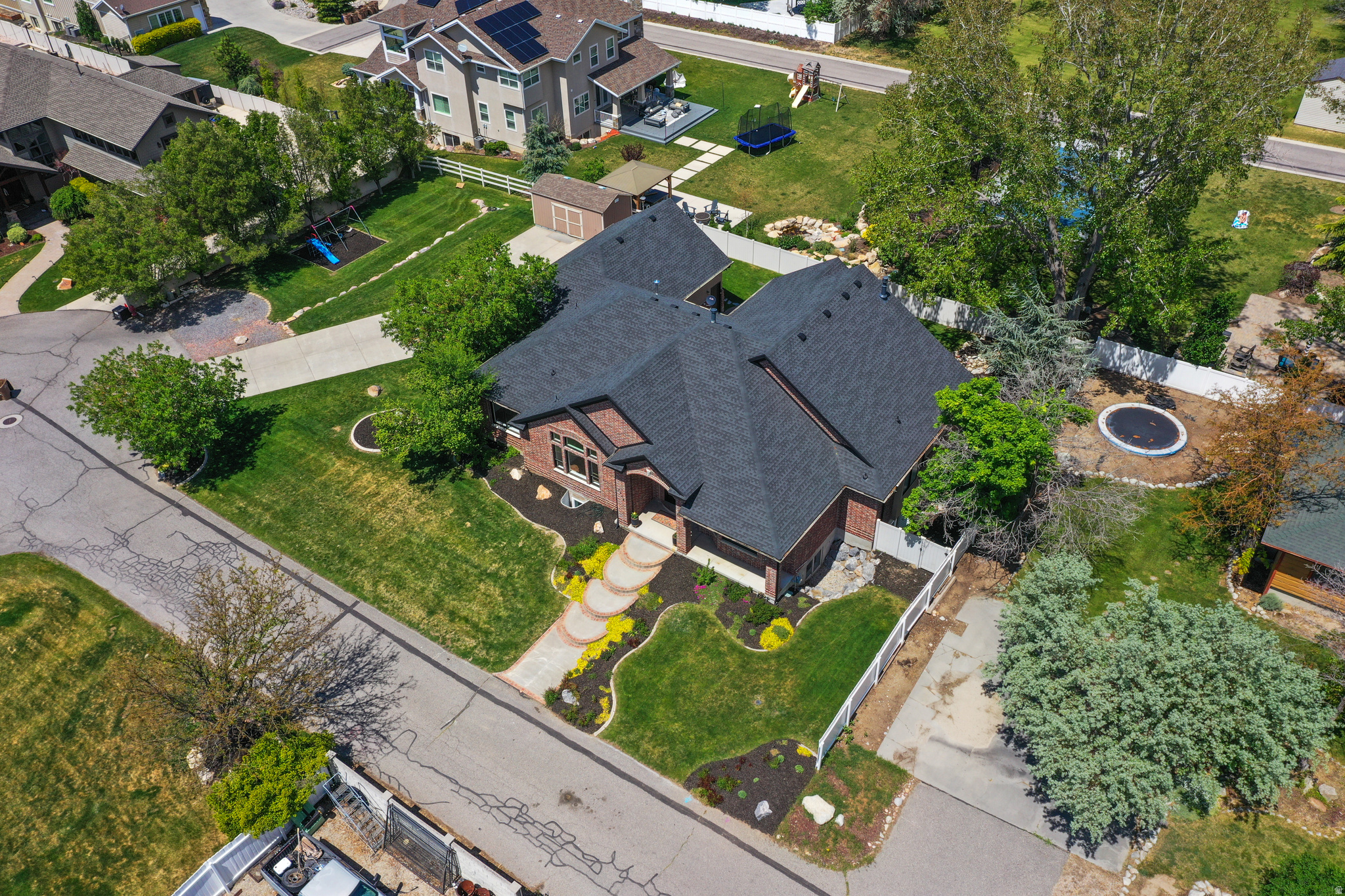 main property photo 74