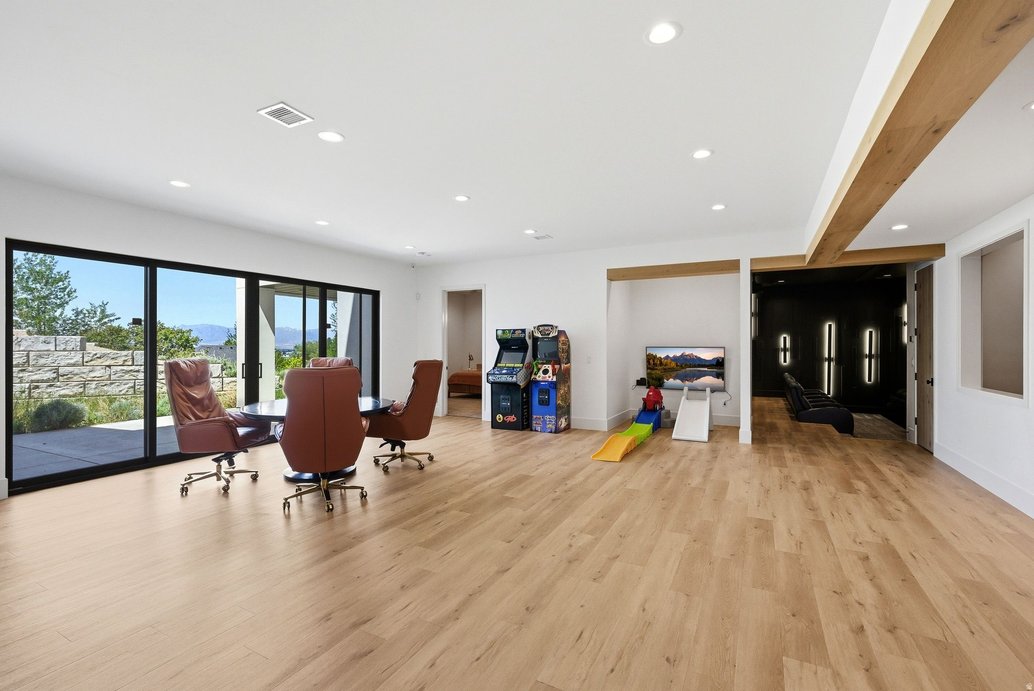 main property photo 66
