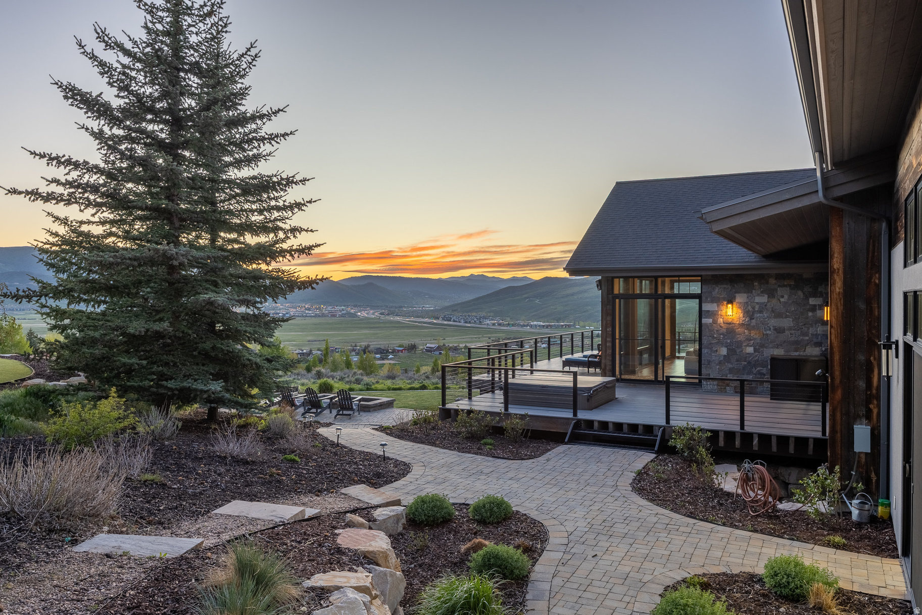main property photo 51