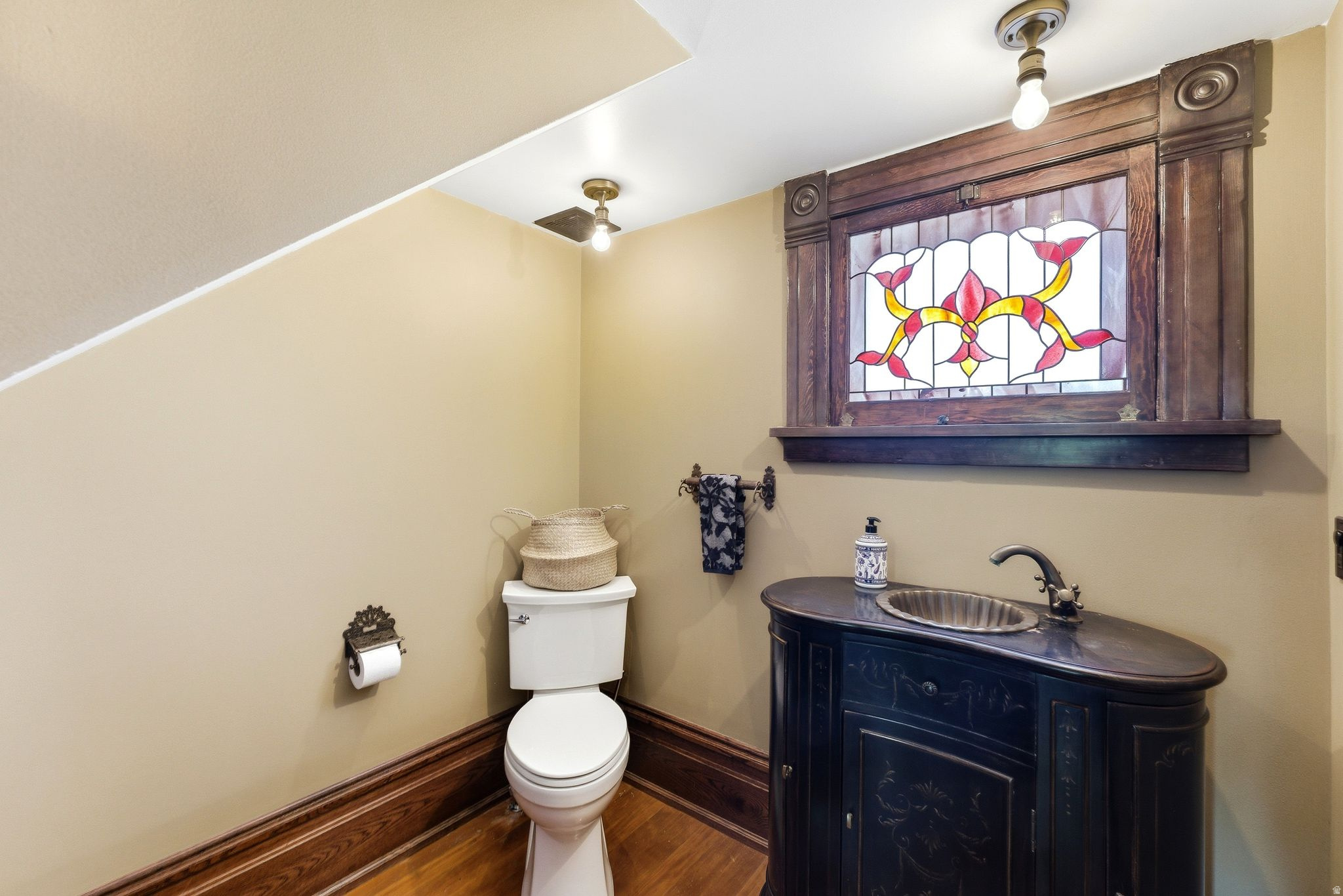 main property photo 5