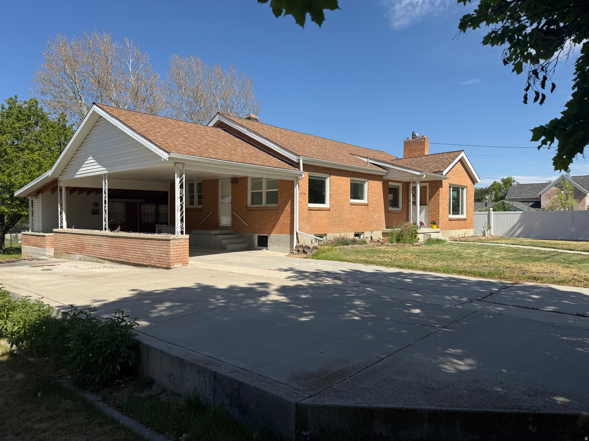 main property photo 41