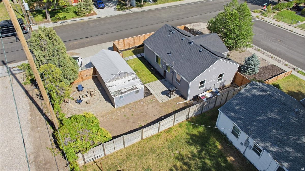 main property photo 40