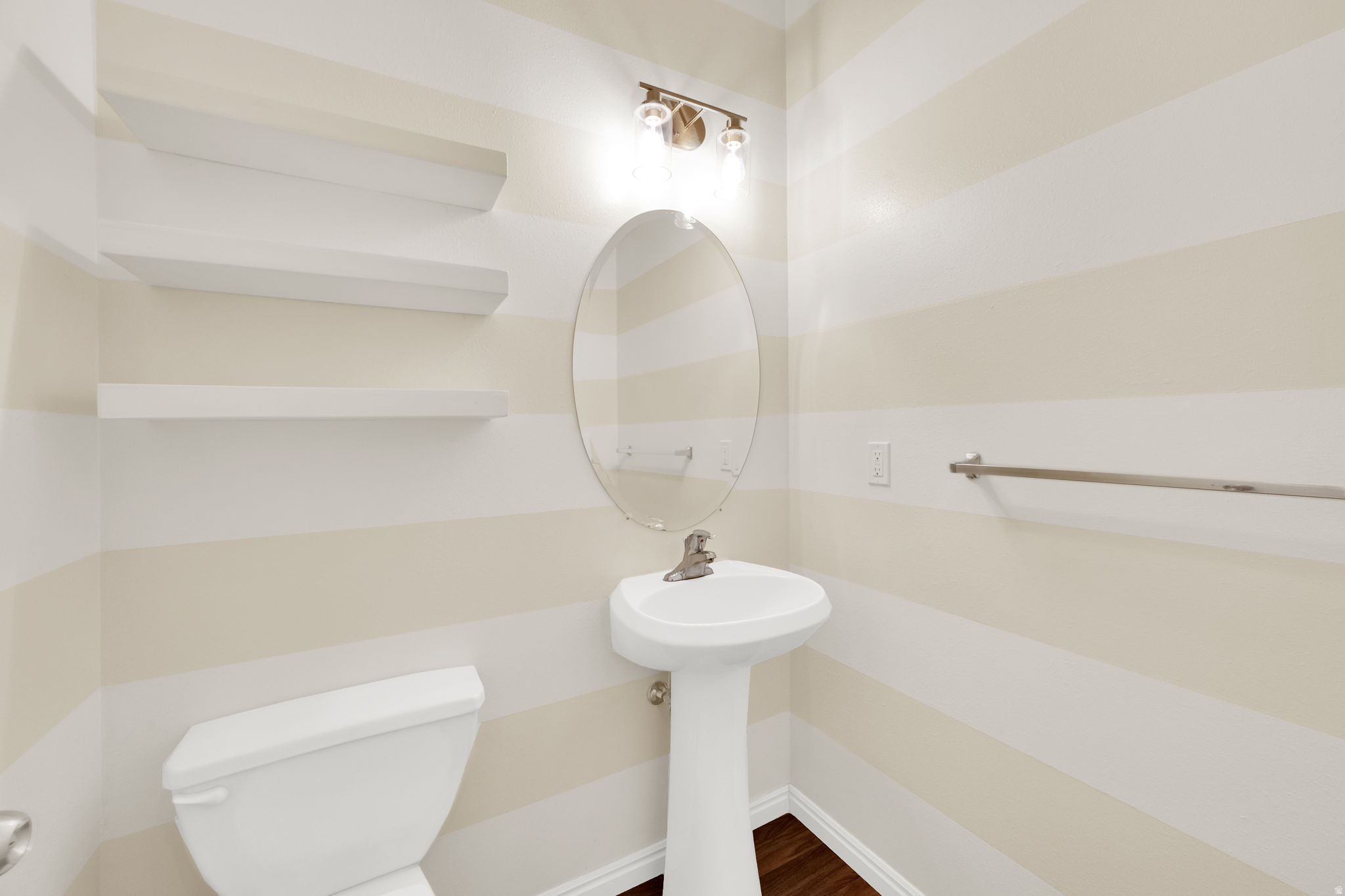 main property photo 7