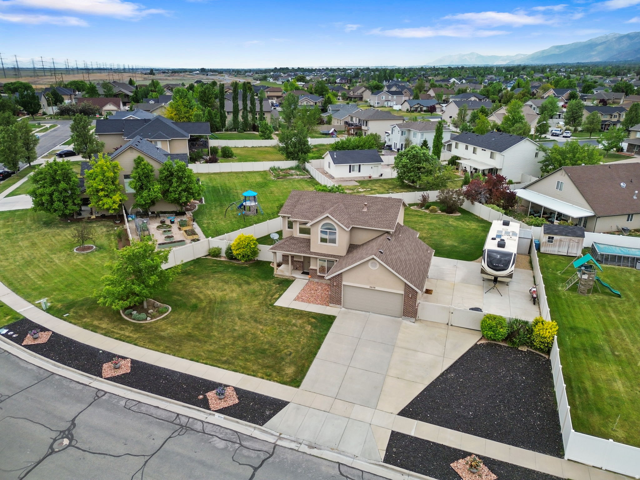 main property photo 33