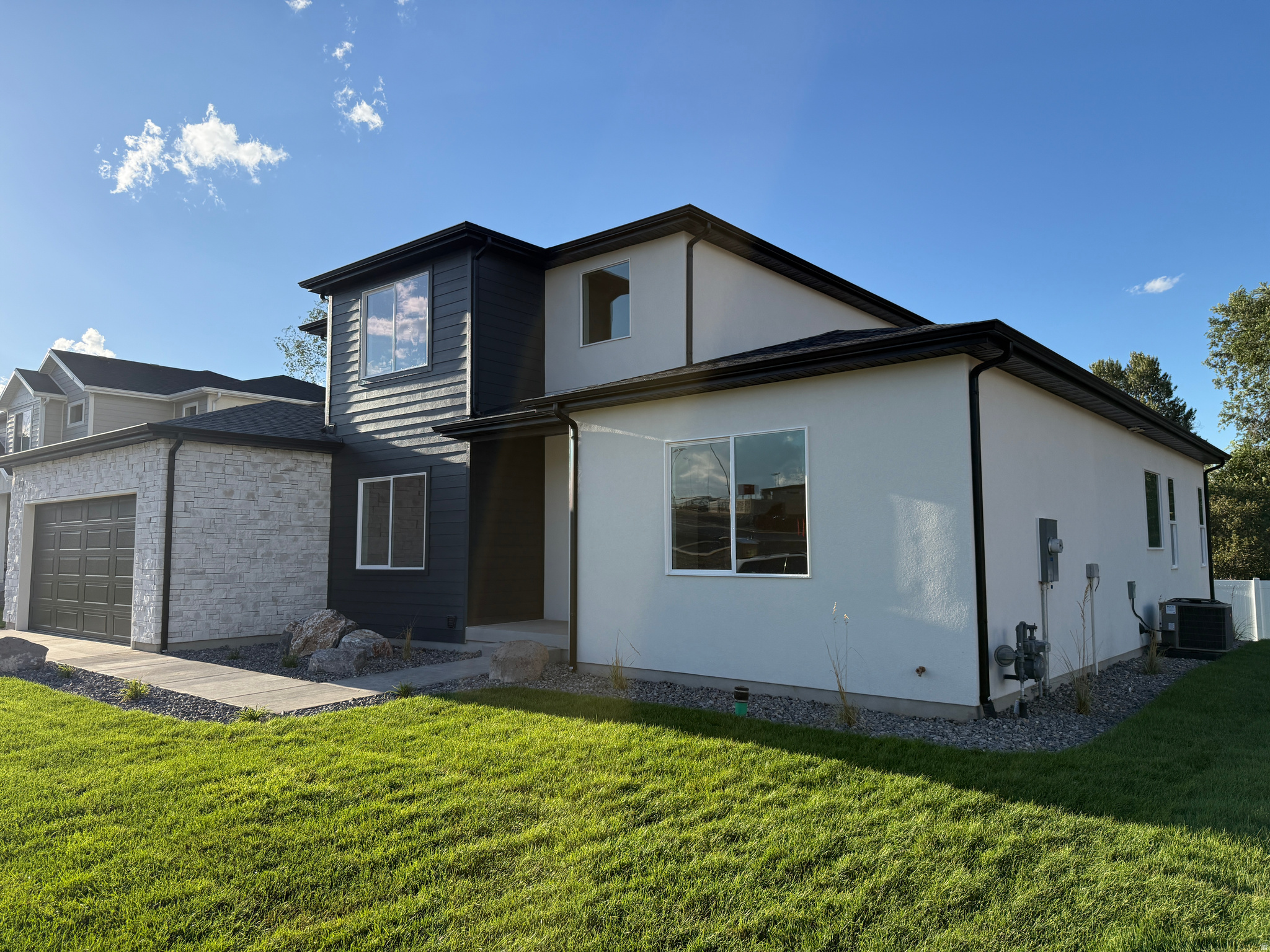 main property photo 47