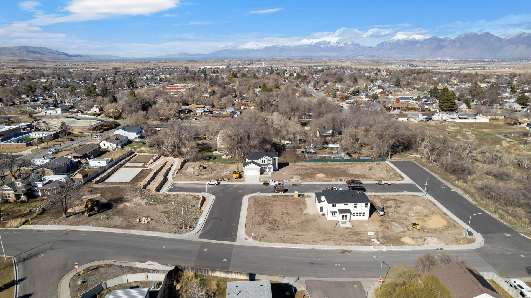 main property photo 50