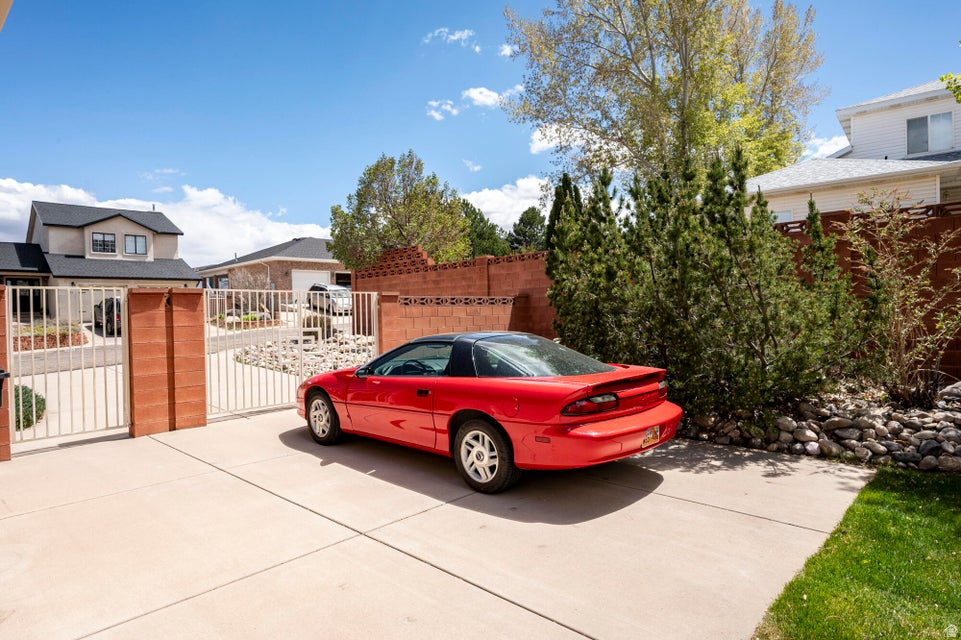 main property photo 50