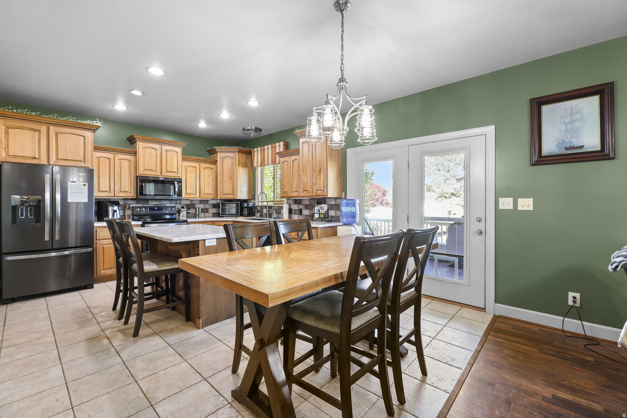 main property photo 6
