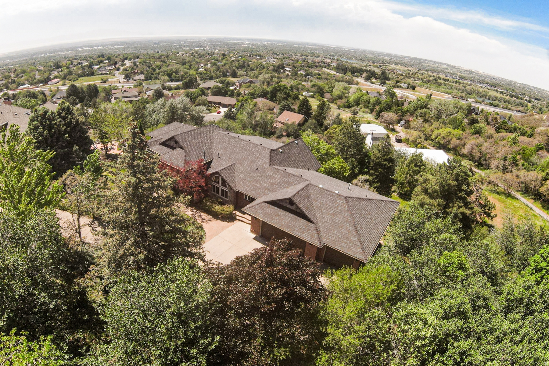main property photo 75