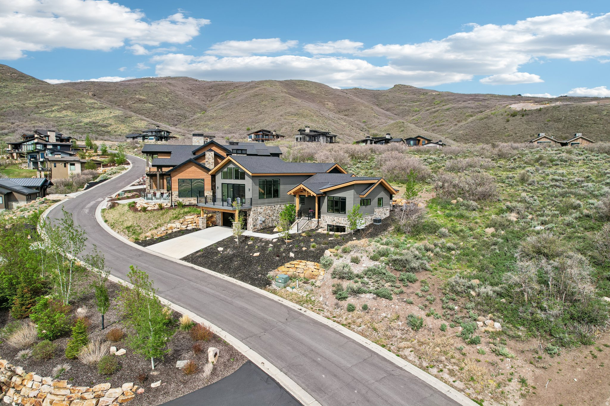 main property photo 50