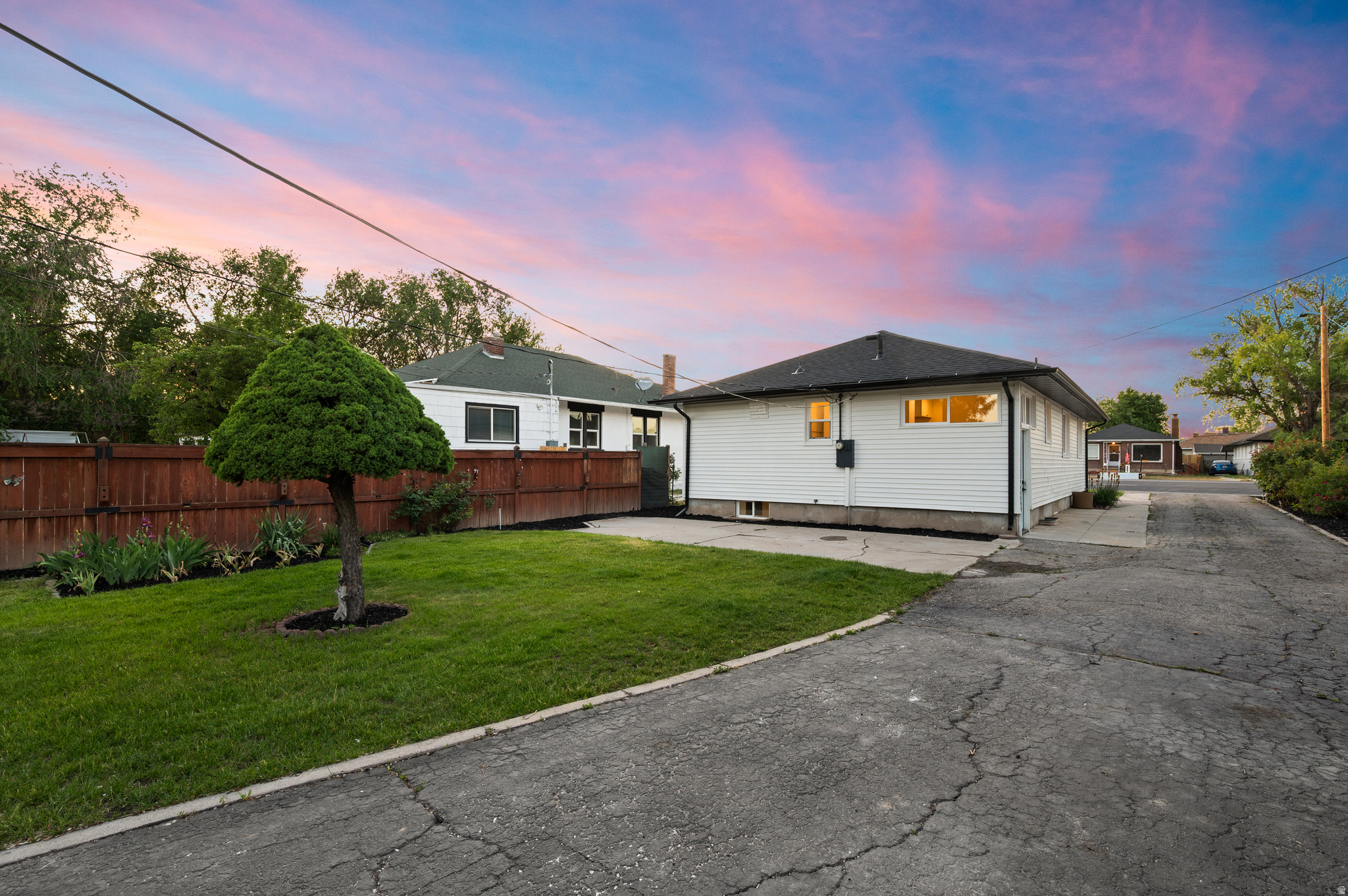 main property photo 36