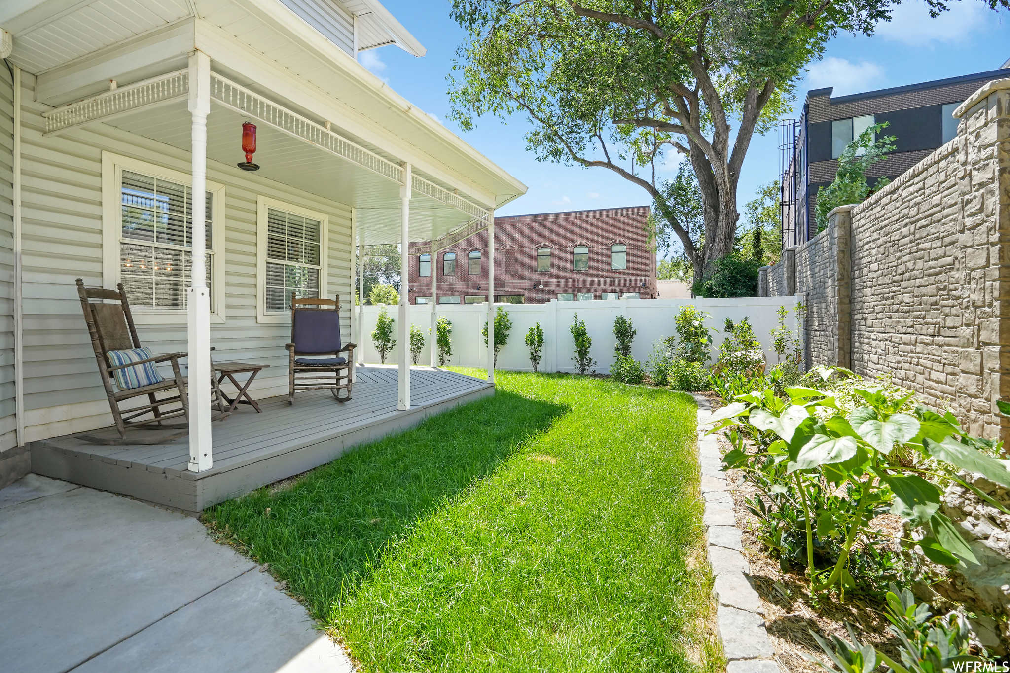main property photo 24