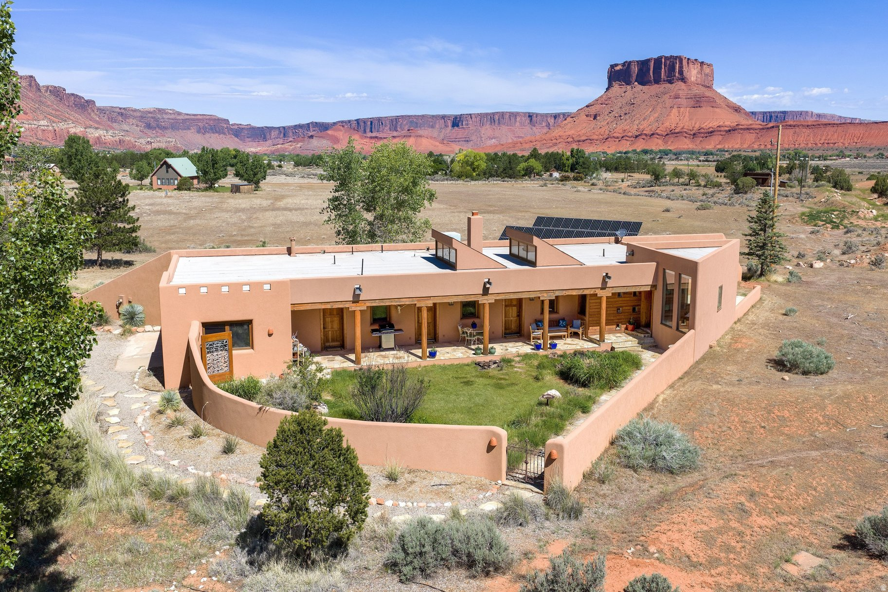 main property photo 44