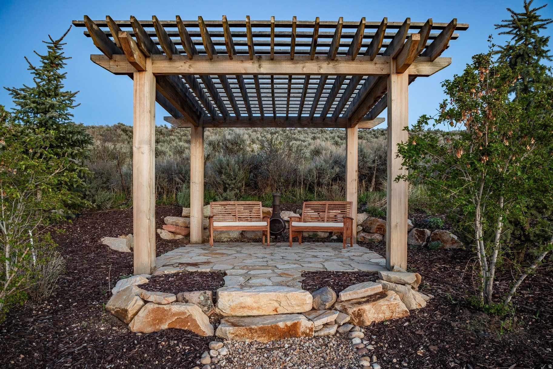 main property photo 12
