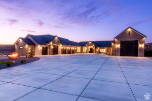 main property photo 9