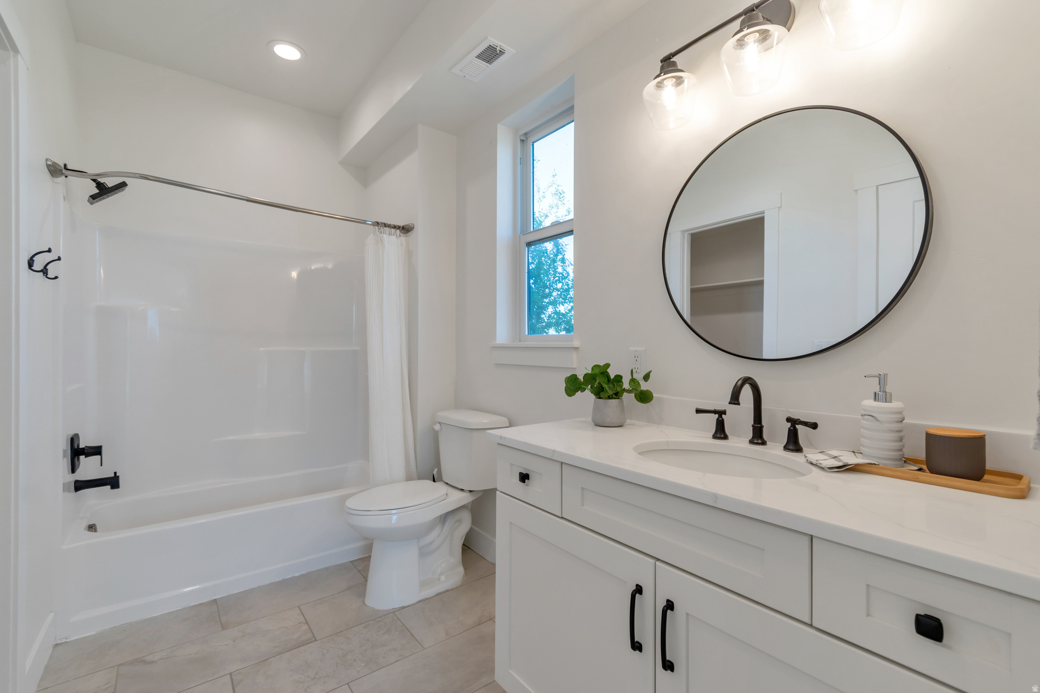 main property photo 70
