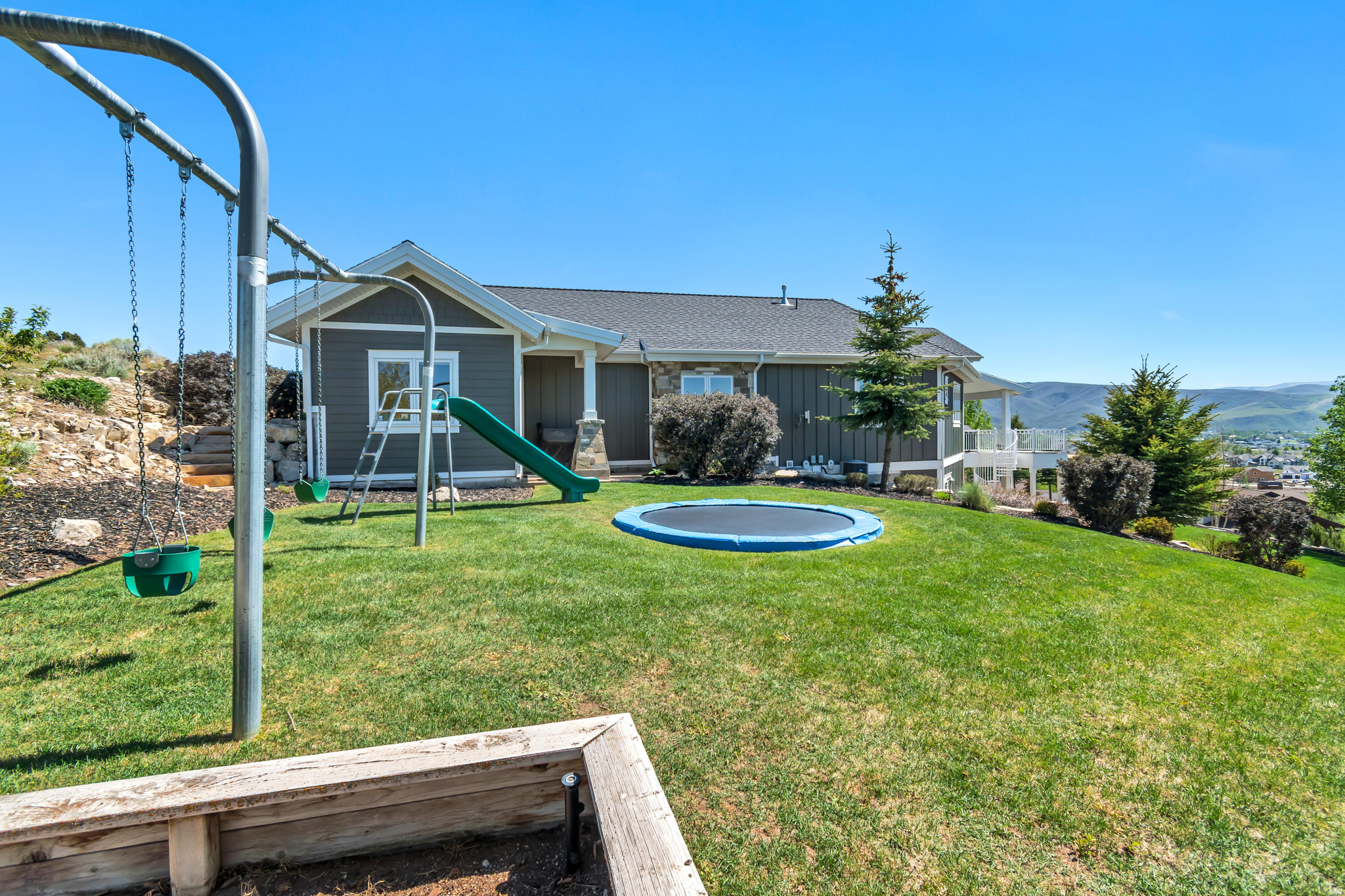 main property photo 57