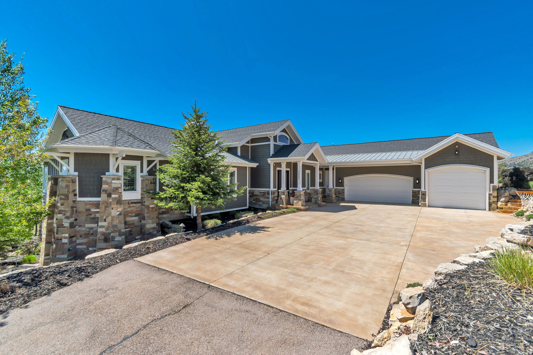 main property photo 70