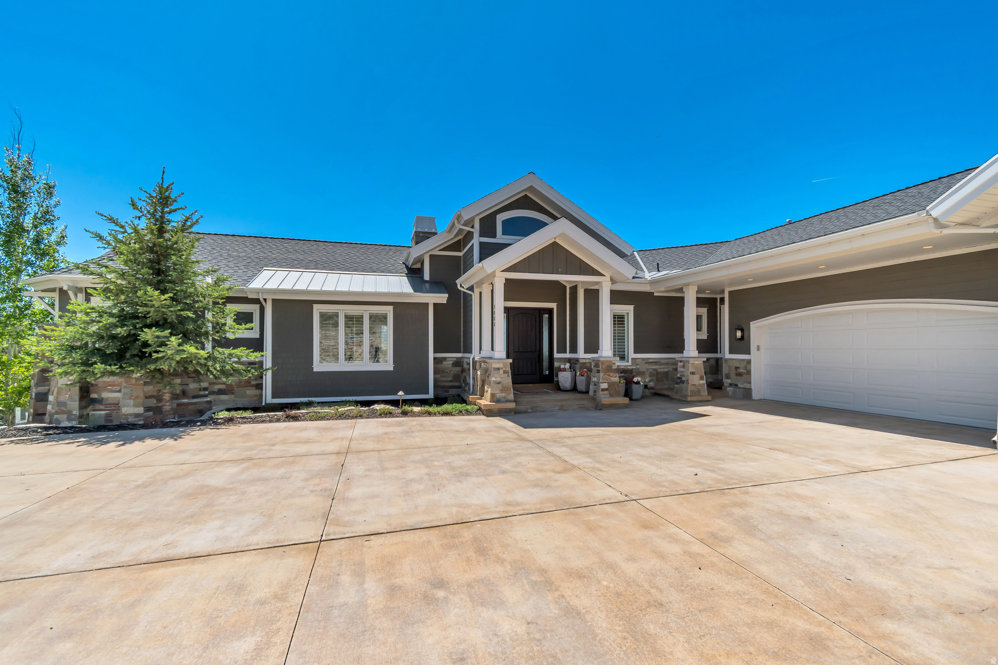 main property photo 71