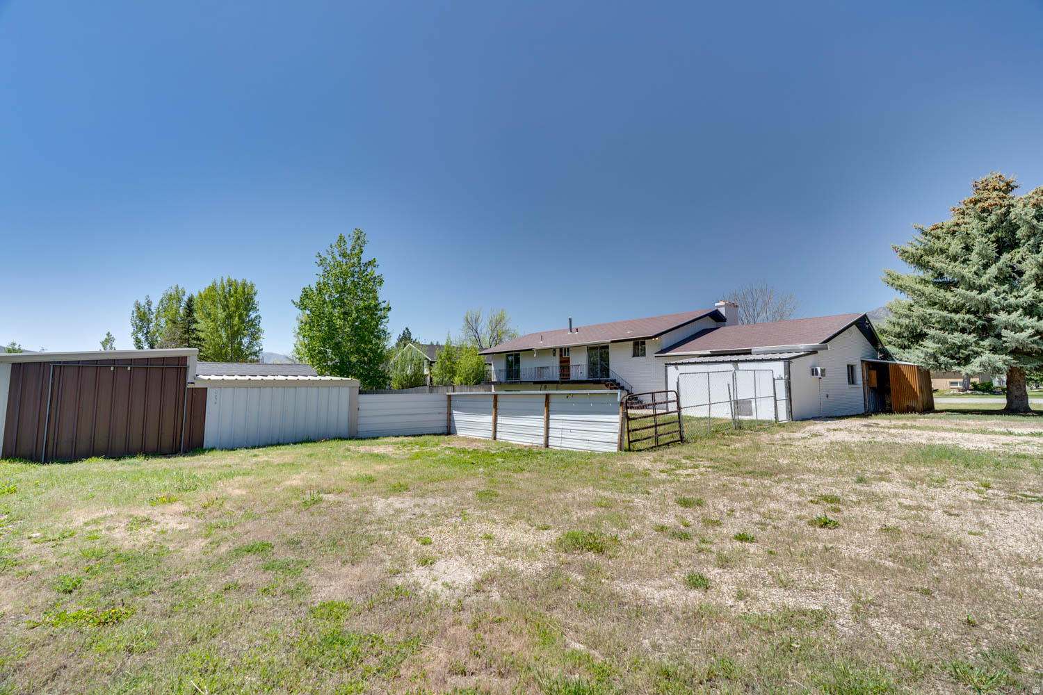 main property photo 51