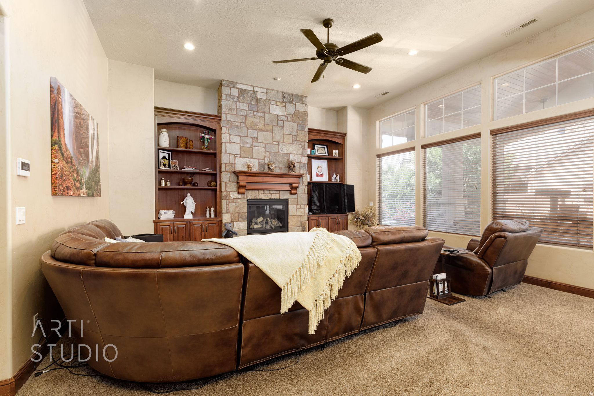 main property photo 35