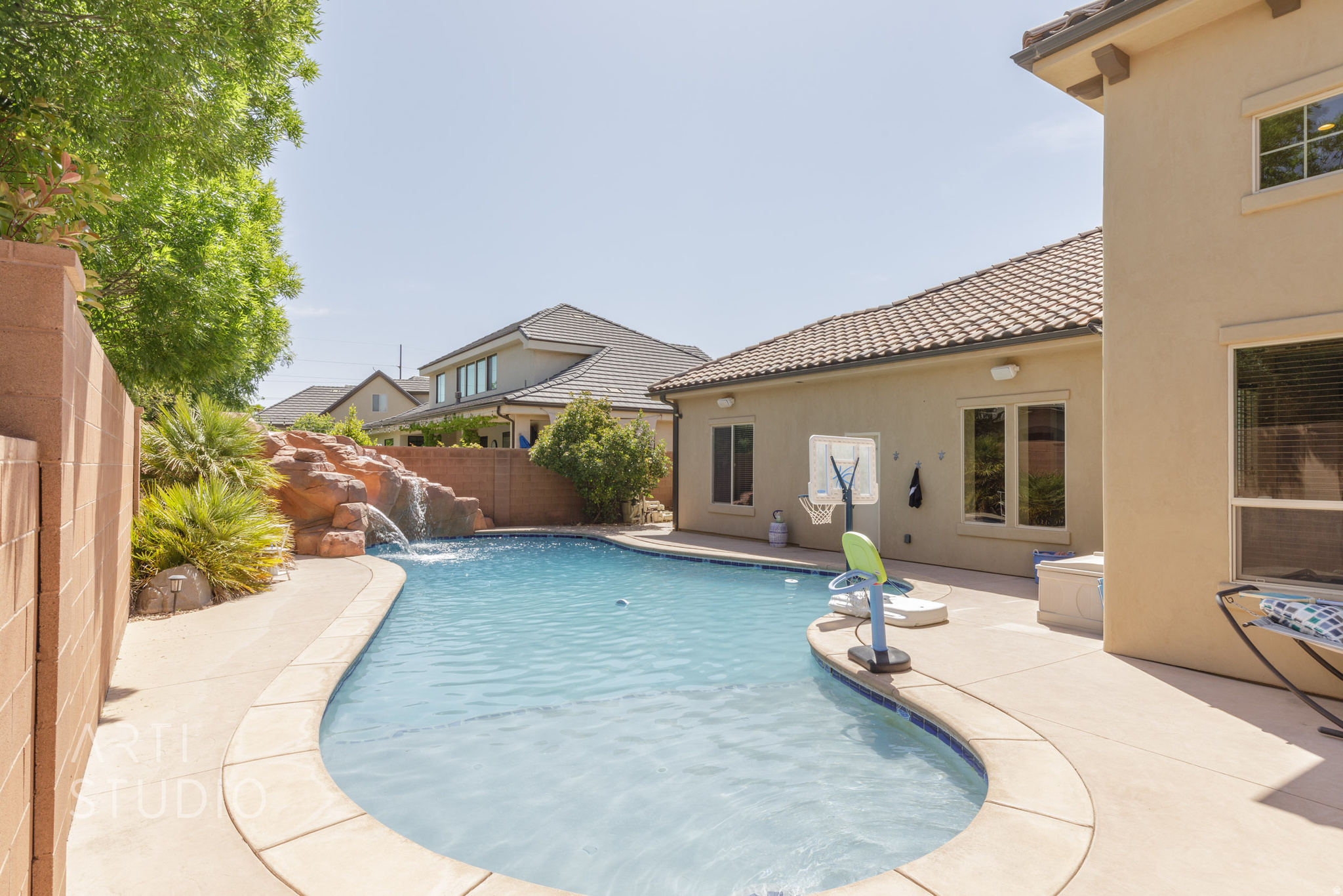 main property photo 74
