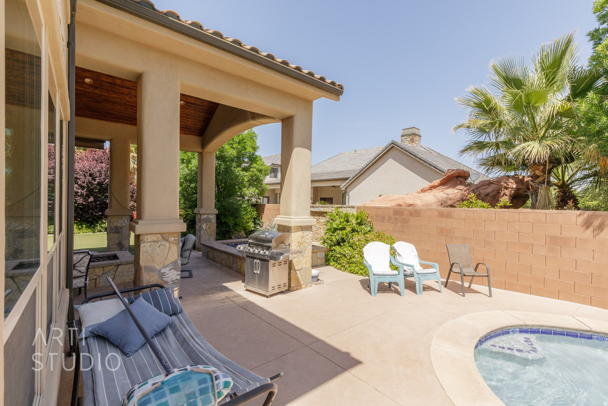 main property photo 78