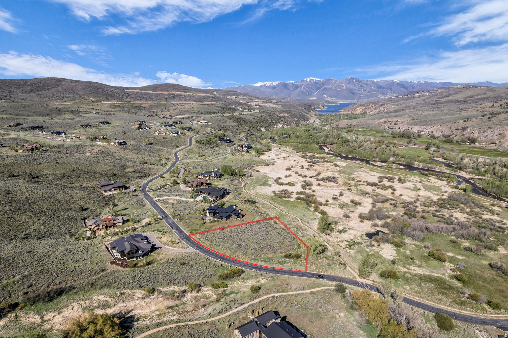 main property photo 17