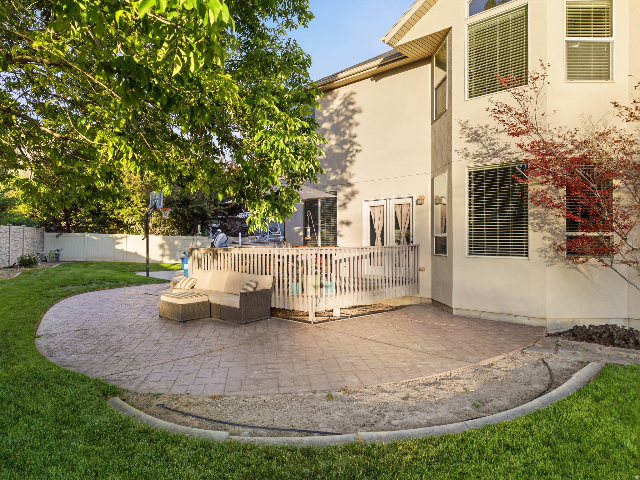 main property photo 41