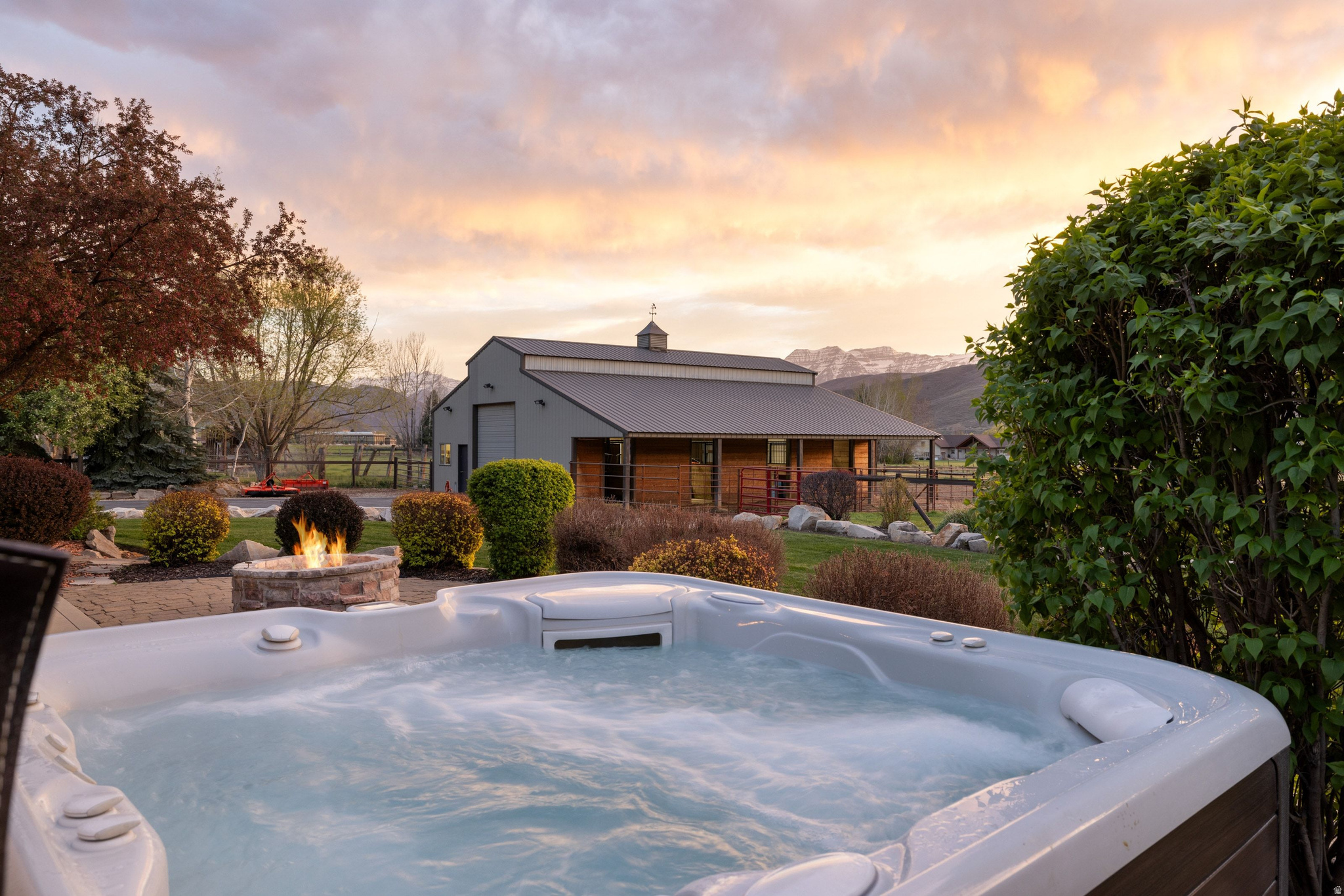 main property photo 23