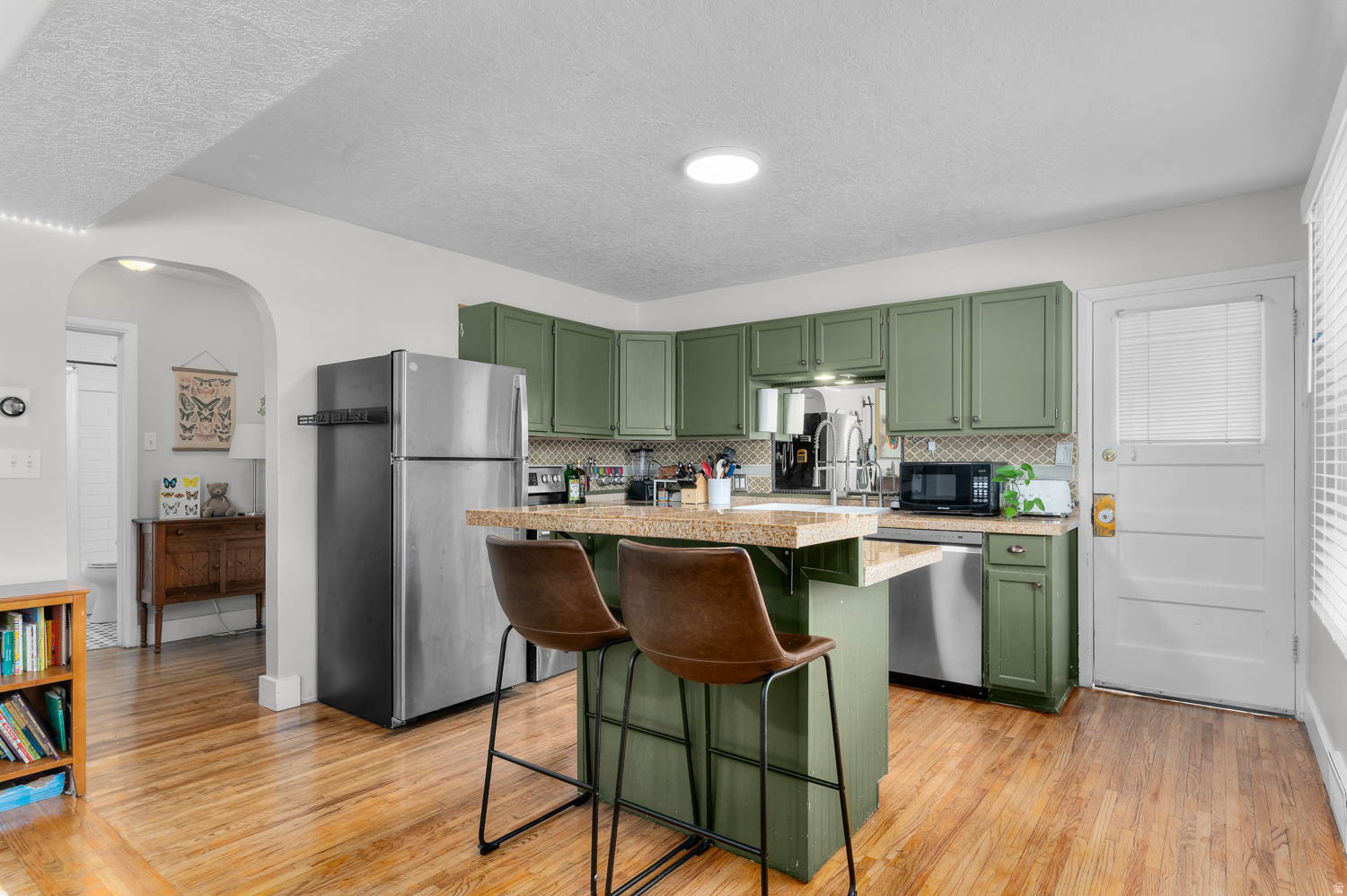 main property photo 8