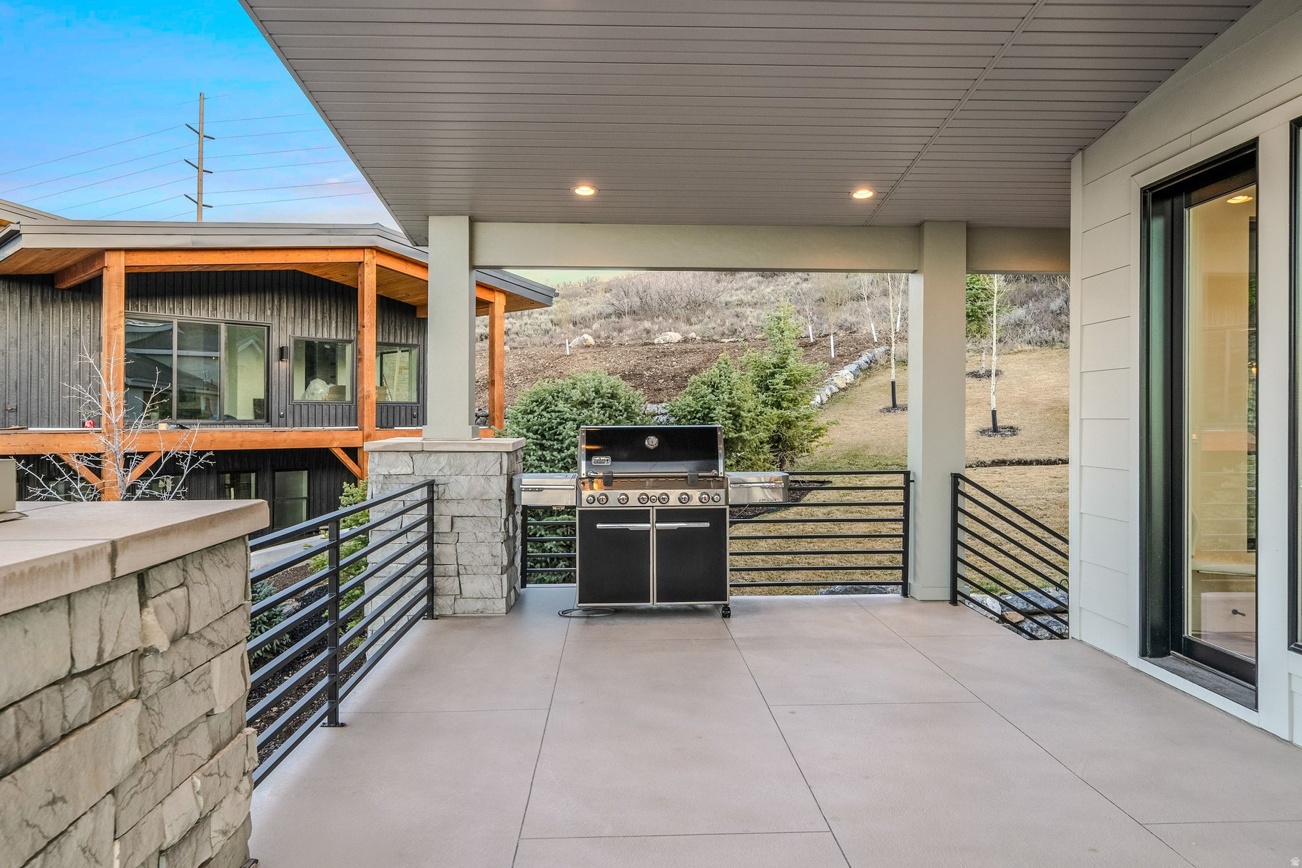 main property photo 39