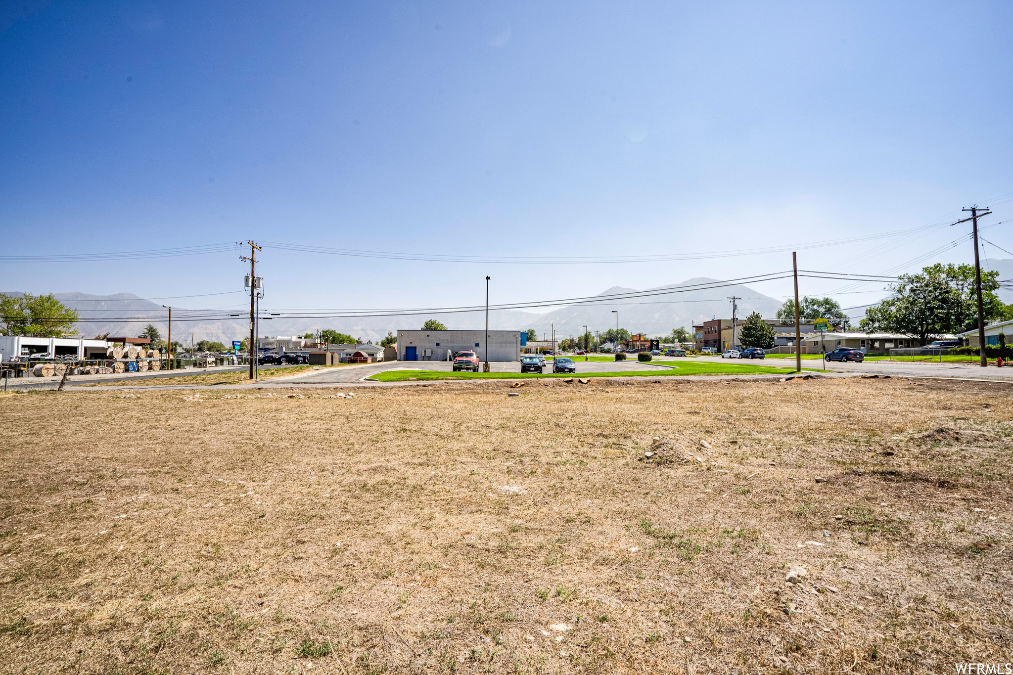 main property photo 6