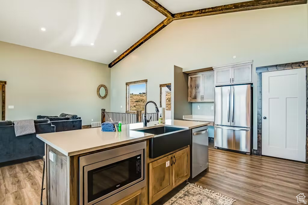 main property photo 12