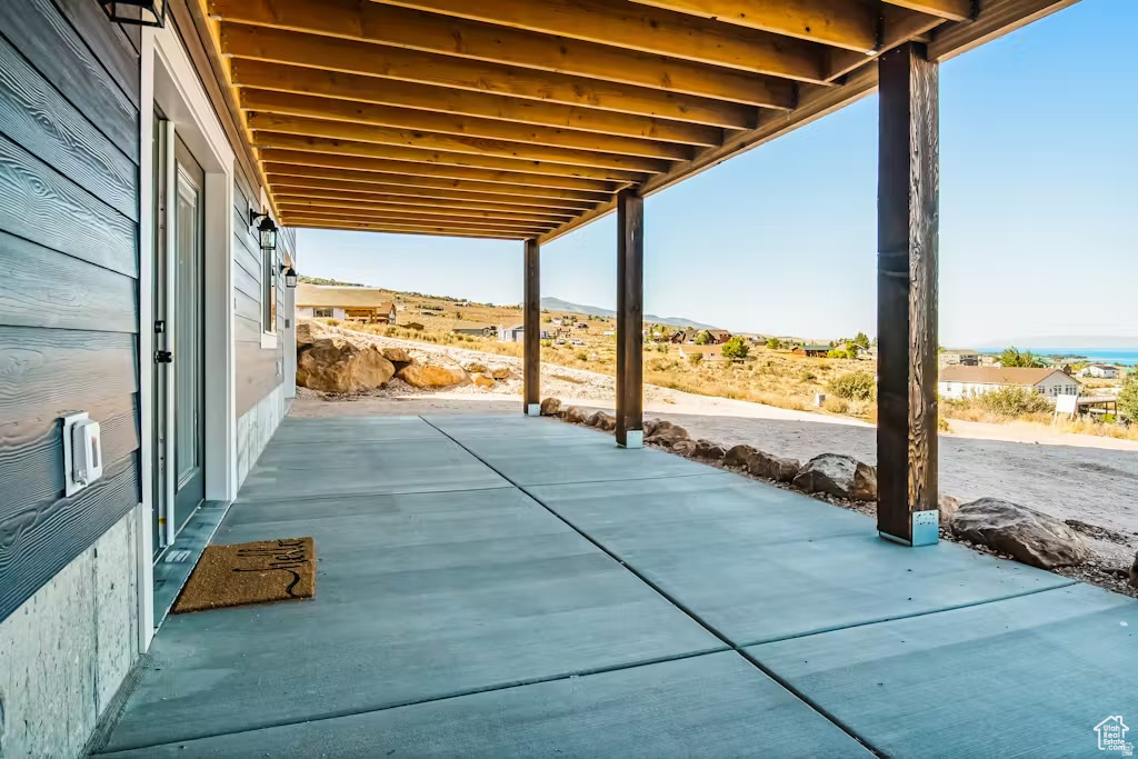 main property photo 40