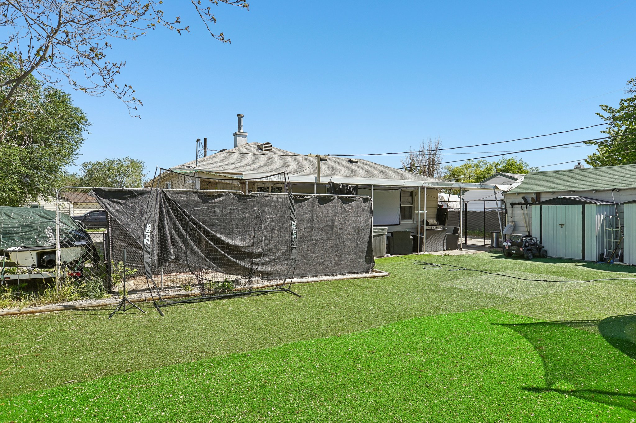 main property photo 10