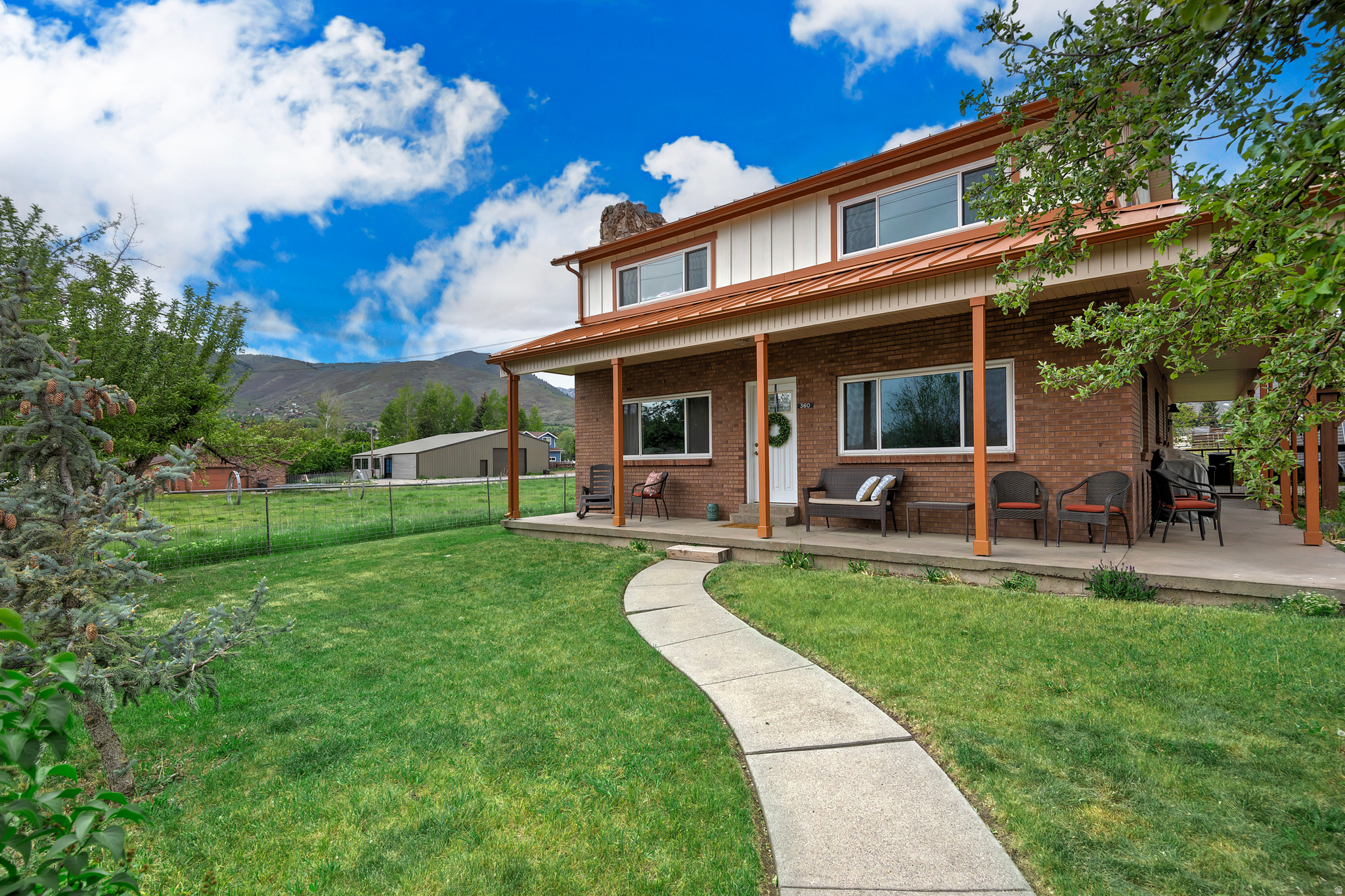 main property photo 28