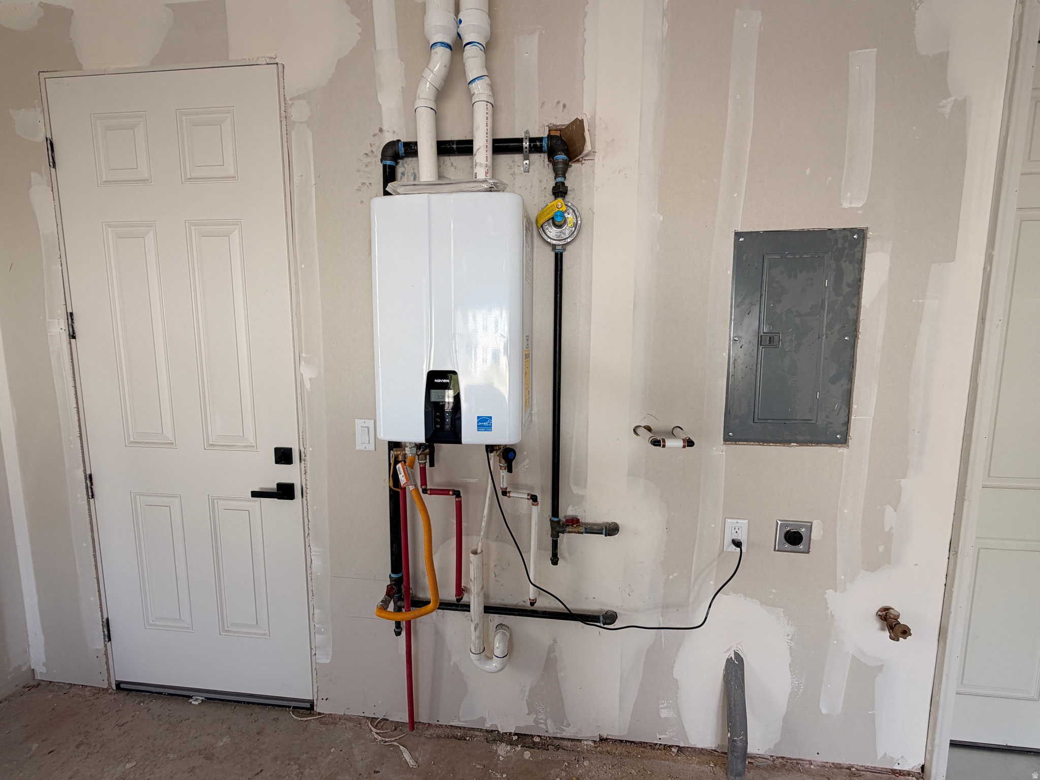 main property photo 16
