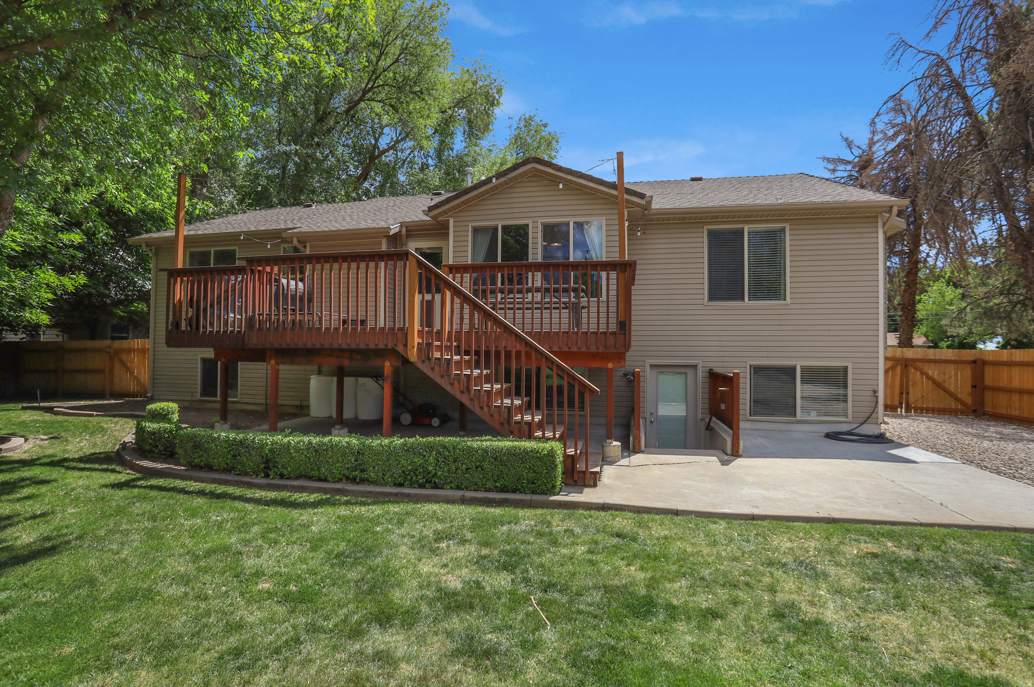 main property photo 57