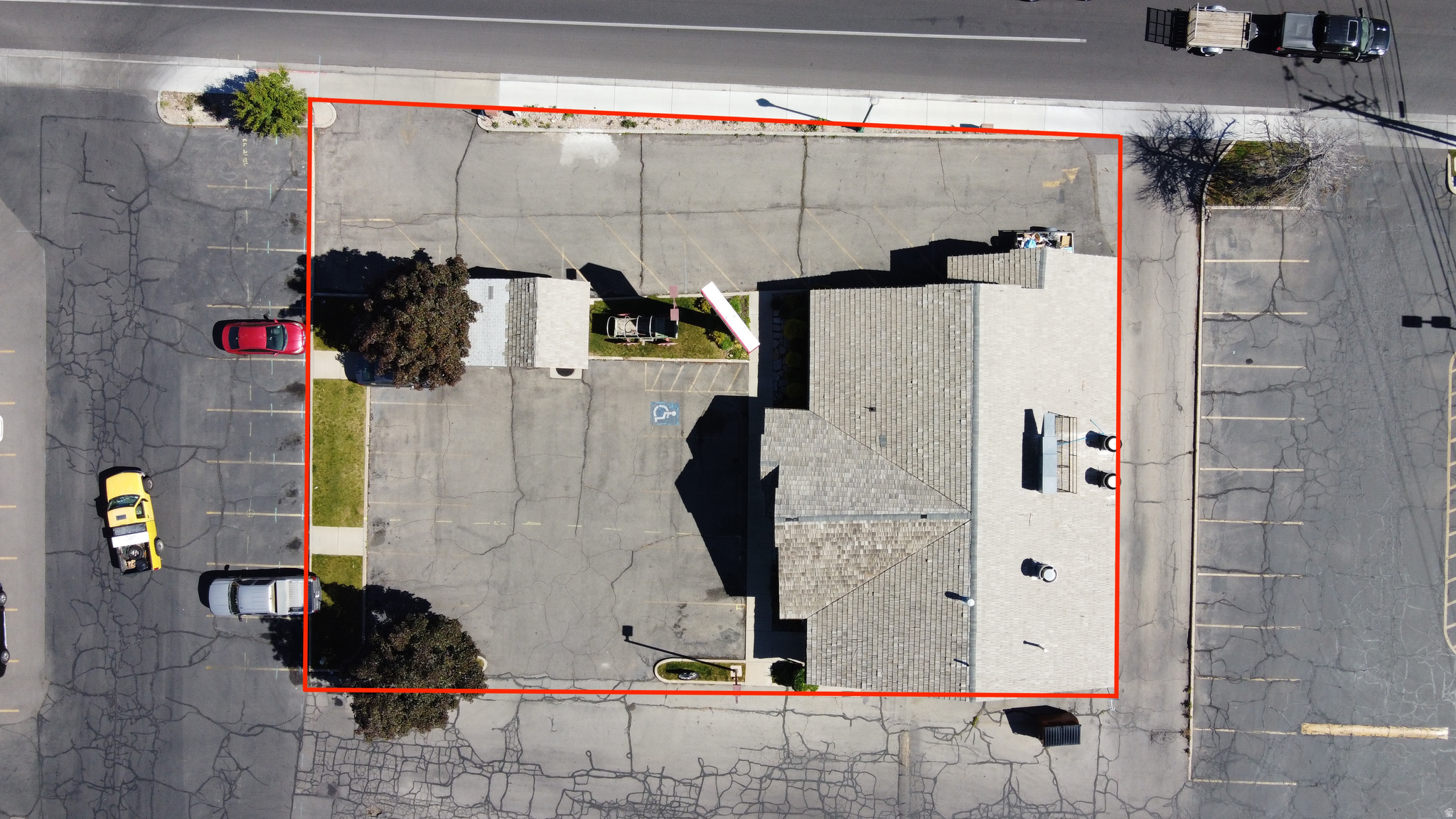 main property photo 38