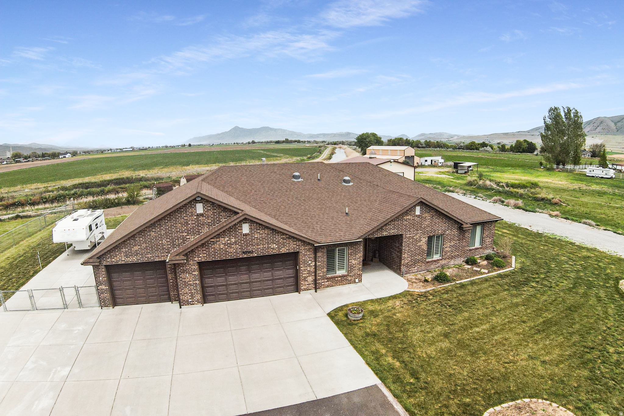 main property photo 42